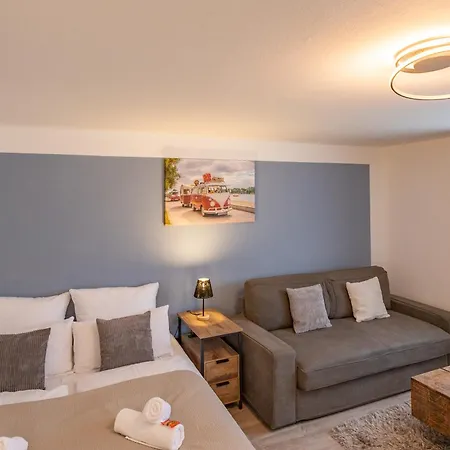 Hannibal - Studio-apartment Iris 10, Parkplatz, Kueche, Wlan, Naehe Autobahn Apartmán *