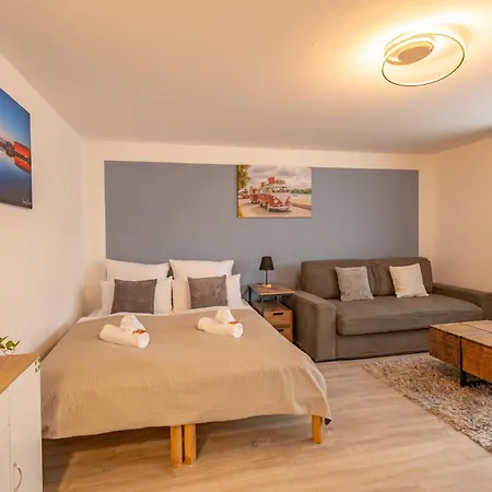 Hannibal - Studio-apartment Iris 10, Parkplatz, Kueche, Wlan, Naehe Autobahn