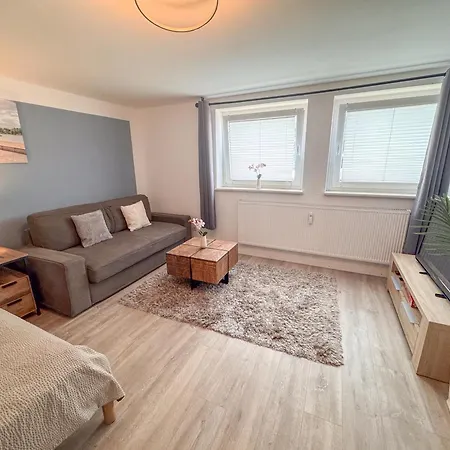Apartmán Hannibal - Studio-apartment Iris 10, Parkplatz, Kueche, Wlan, Naehe Autobahn *
