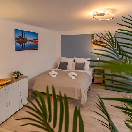 Hannibal - Studio-apartment Iris 10, Parkplatz, Kueche, Wlan, Naehe Autobahn Apartmán *